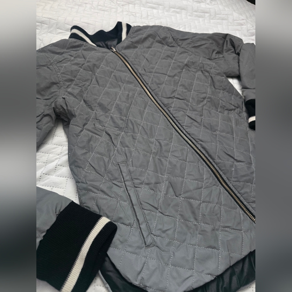 Athleta Reflective Reversible Quilted Jacket - Picture 3 of 11